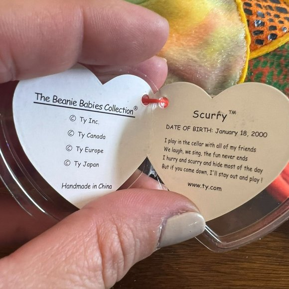 Scurry the Beetle - Ty Beanie Baby -  Style Number #04281 - Picture 5 of 6